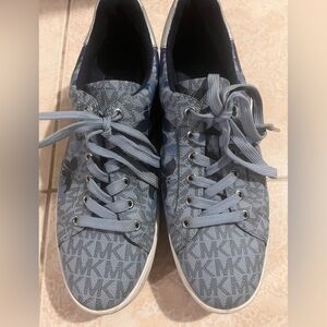 Michael Kors Sneakers with MK logo and butterfly graphic print. Size 9M